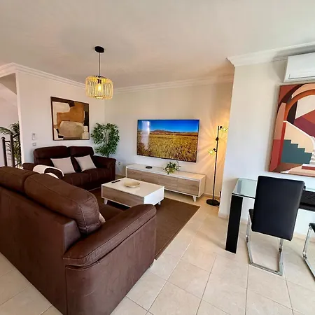 Adassa - Exclusive In El Madronal Tatil Evi *