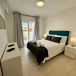 Adassa - Exclusive In El Madronal 度假居 *