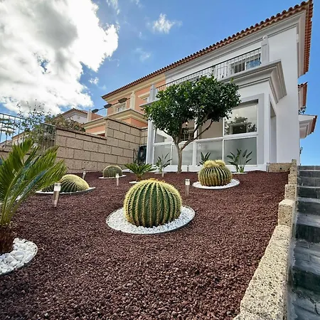 Adassa - Exclusive In El Madronal *